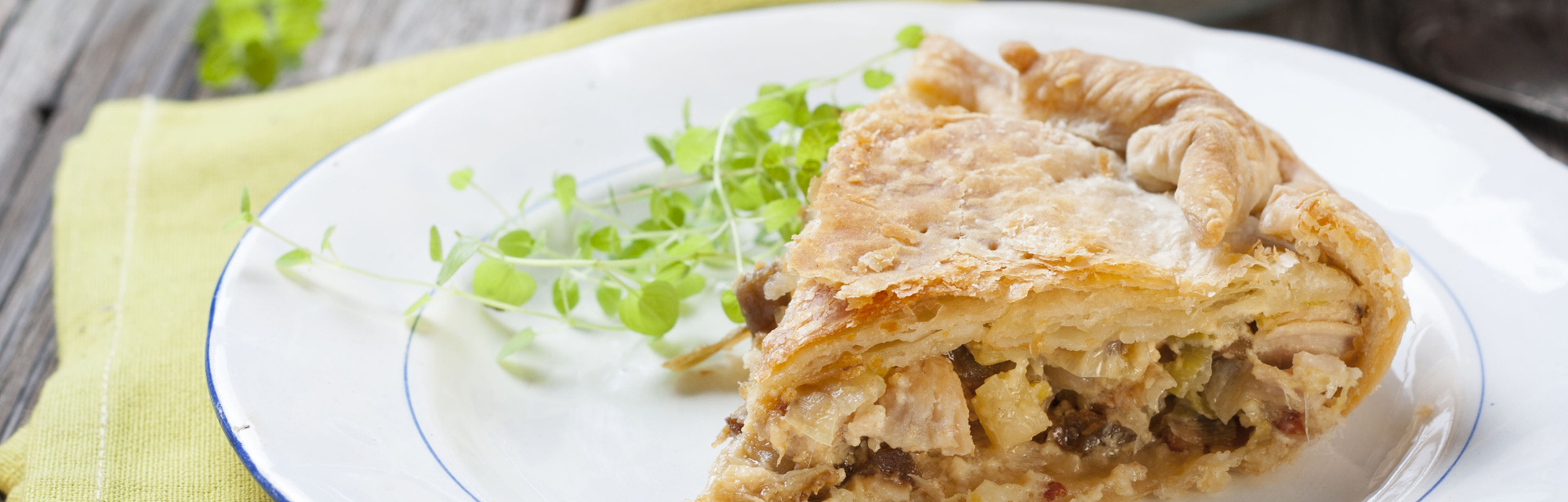 Chicken, leek & lemon pie